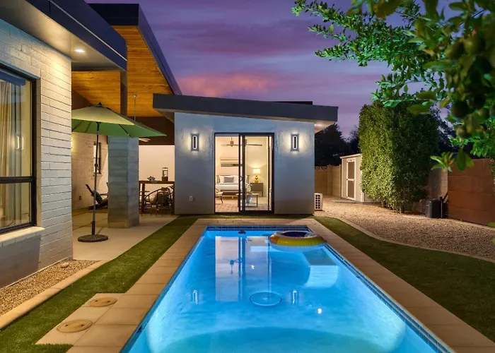 Holiday home Sundrenched By Avantstay